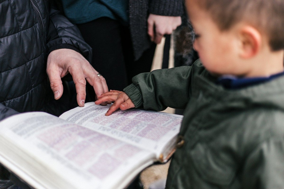 transform-sunday-gatherings-with-an-entertaining-and-educational-quiz-game-for-churches