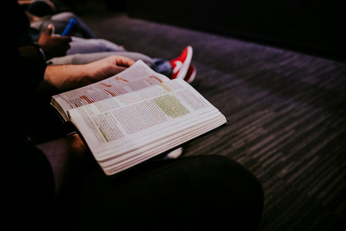 transform-sunday-gatherings-with-an-entertaining-and-educational-quiz-game-for-churches