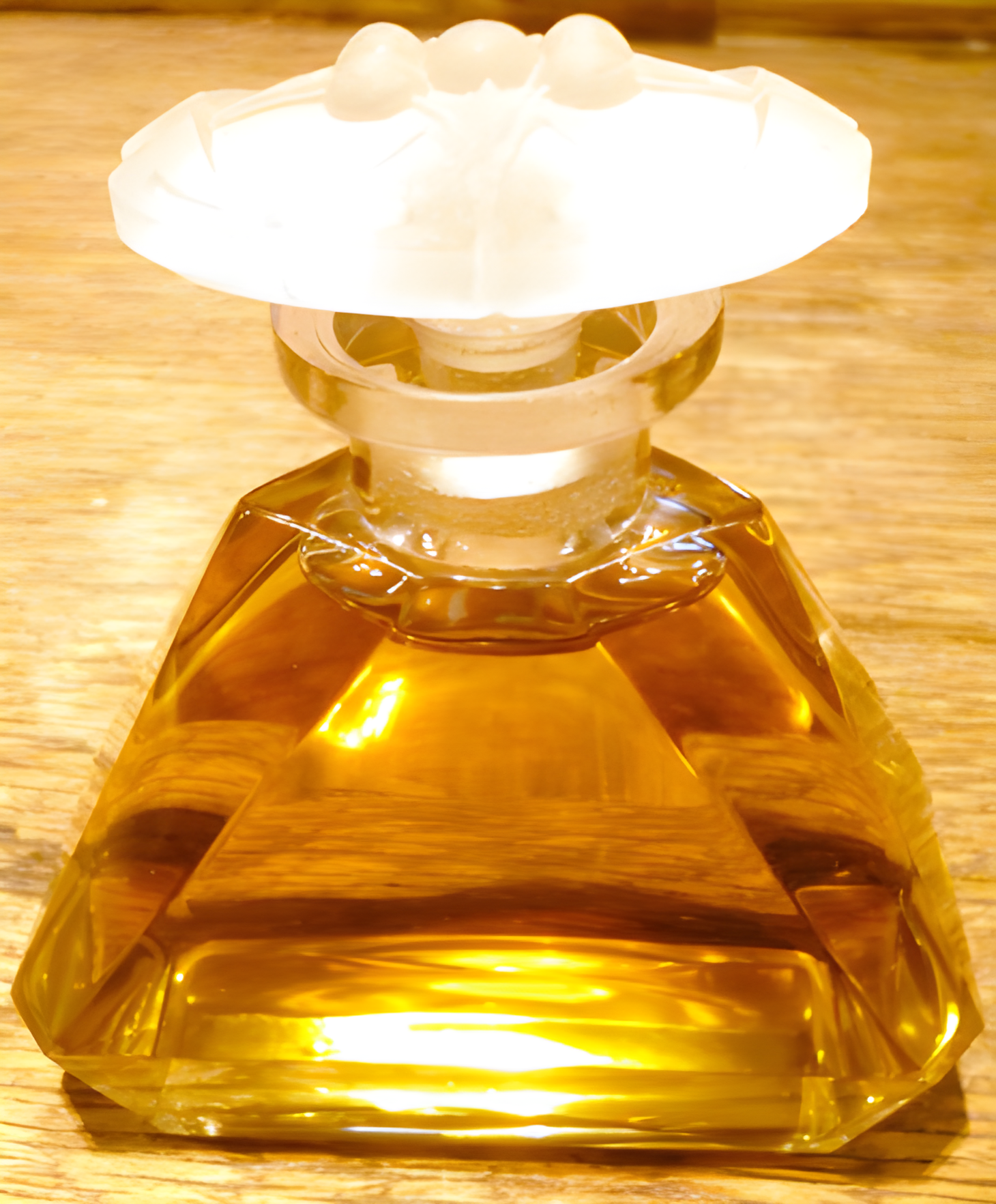 Lys Epona by Jovoy Paris perfume bottle