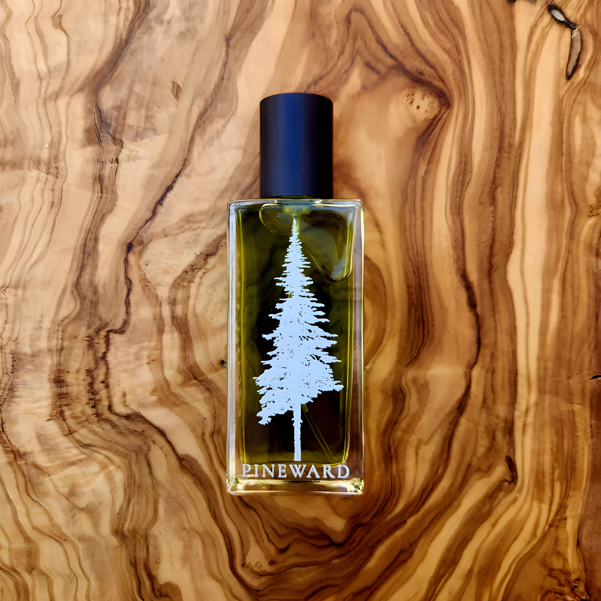 Delfiño by Pineward Perfumes perfume bottle