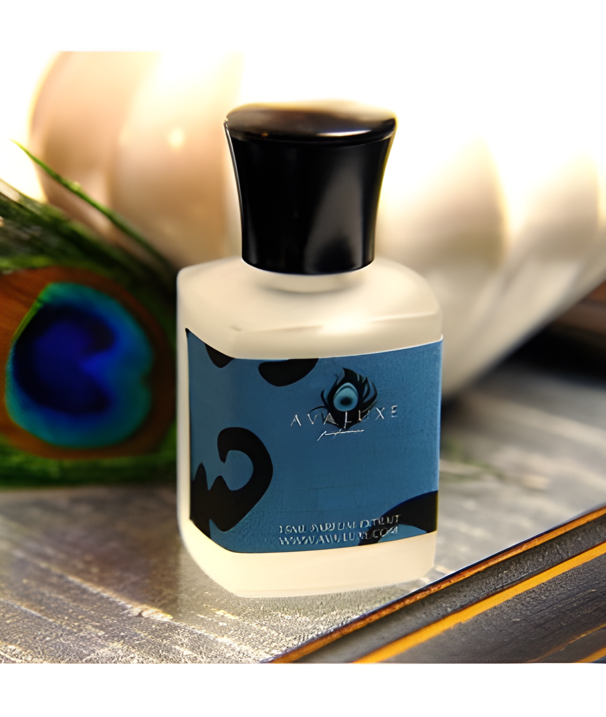 Kretek by Ava Luxe perfume bottle