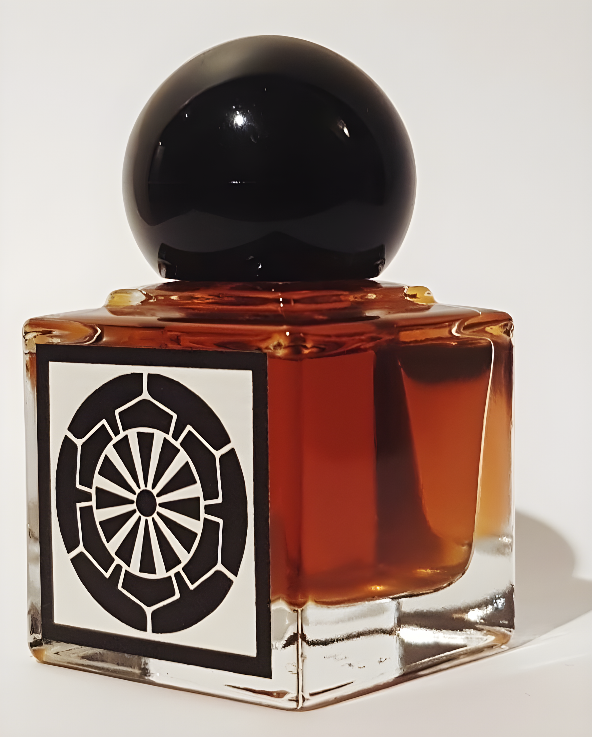 Vaan by NOT perfumes perfume bottle