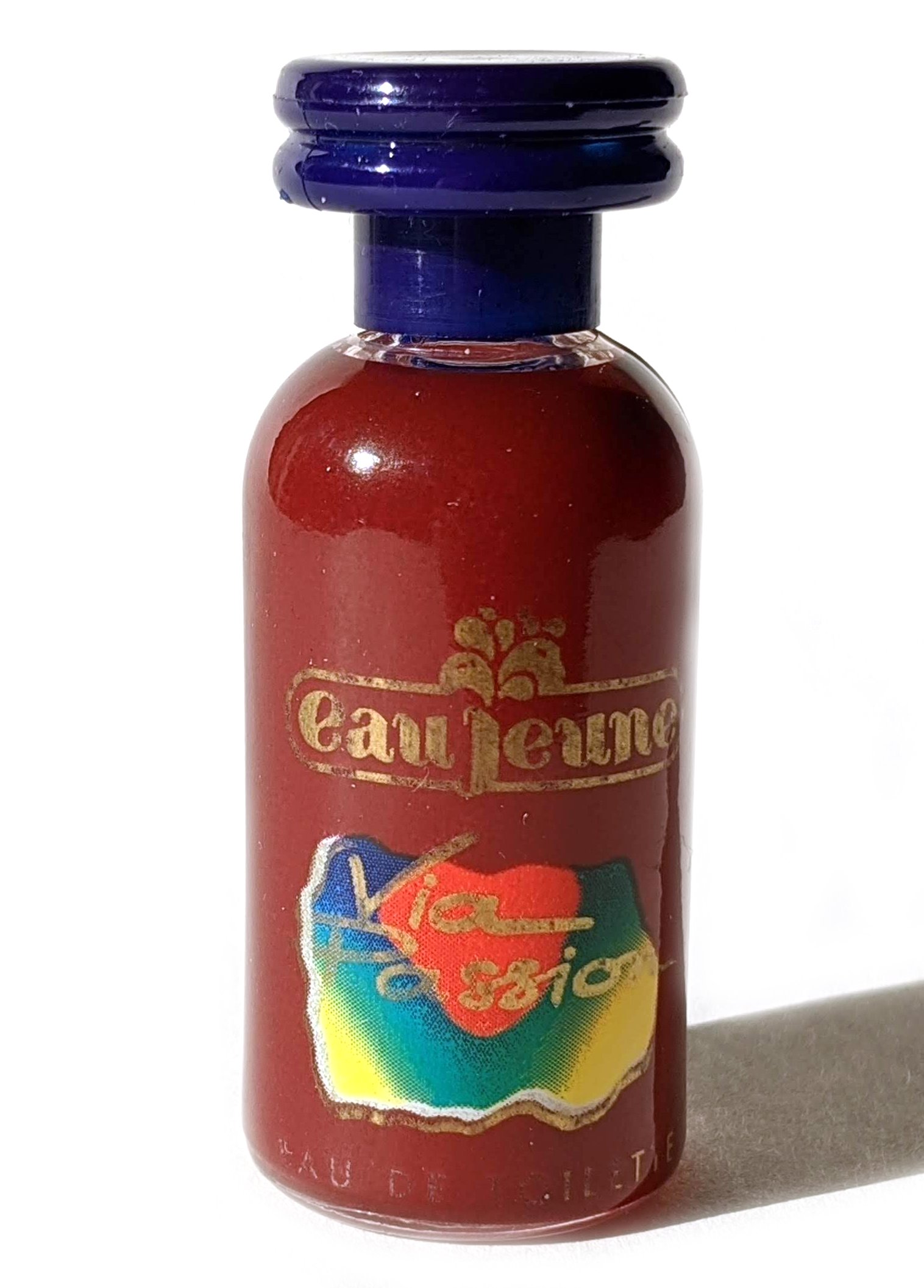 Eau Jeune Viva Passion by Eau Jeune perfume bottle