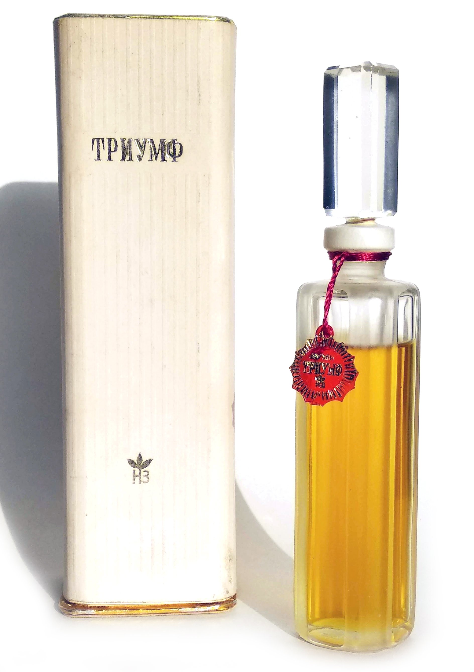 Триумф (Triumph) by Новая Заря (The New Dawn) perfume bottle
