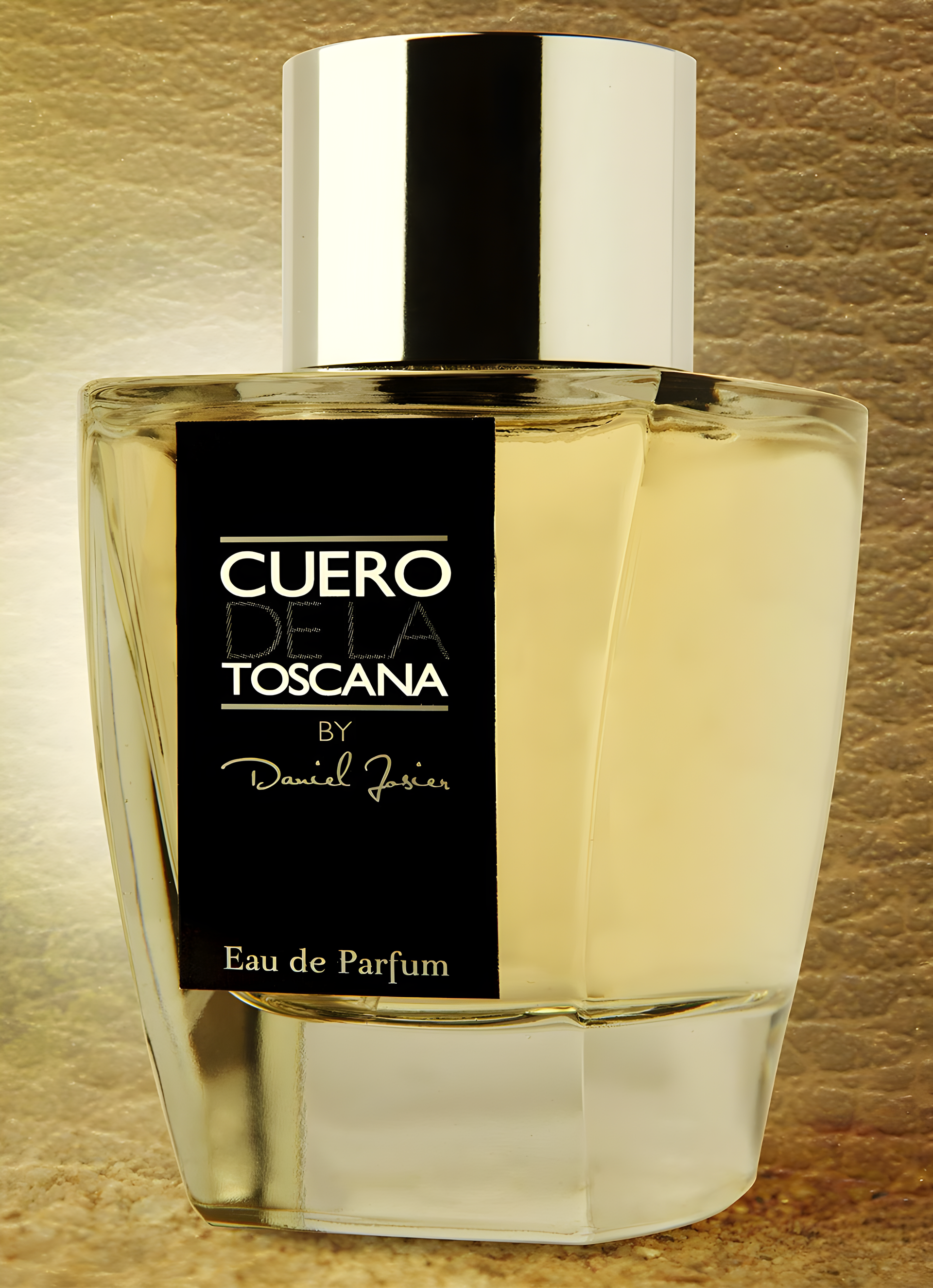 Cuero Dela Toscana by Daniel Josier perfume bottle