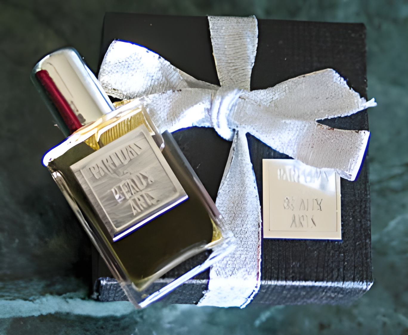 Le Smoking by DSH Perfumes perfume bottle