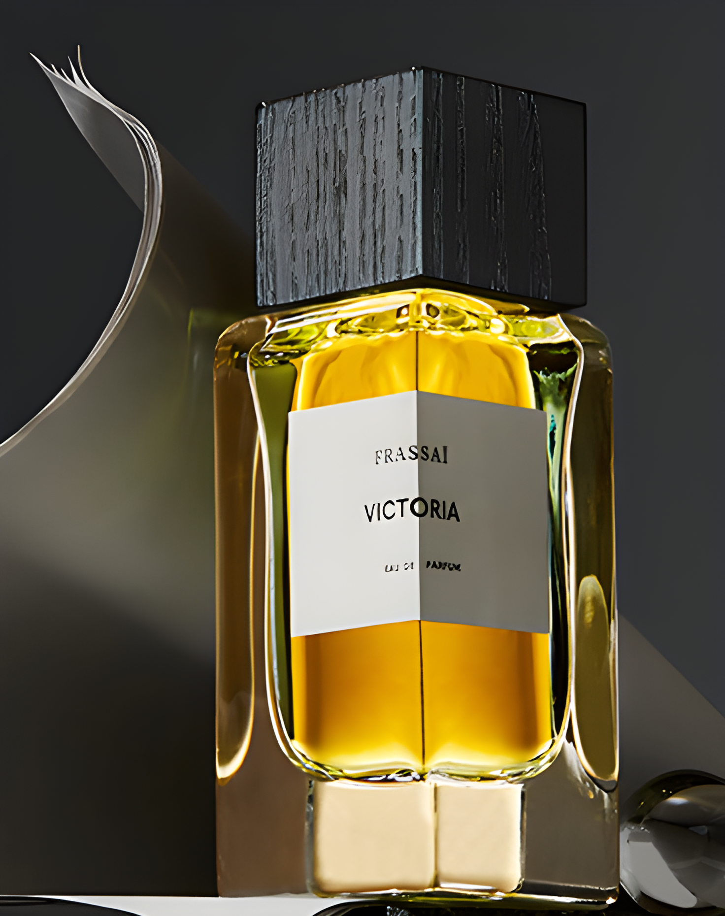 Victoria by Frassai perfume bottle