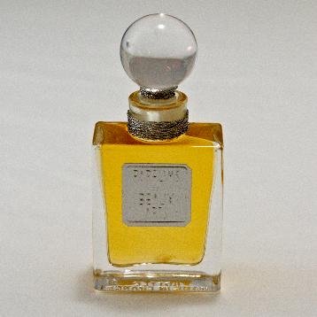 Guimauve de Soie by DSH Perfumes perfume bottle