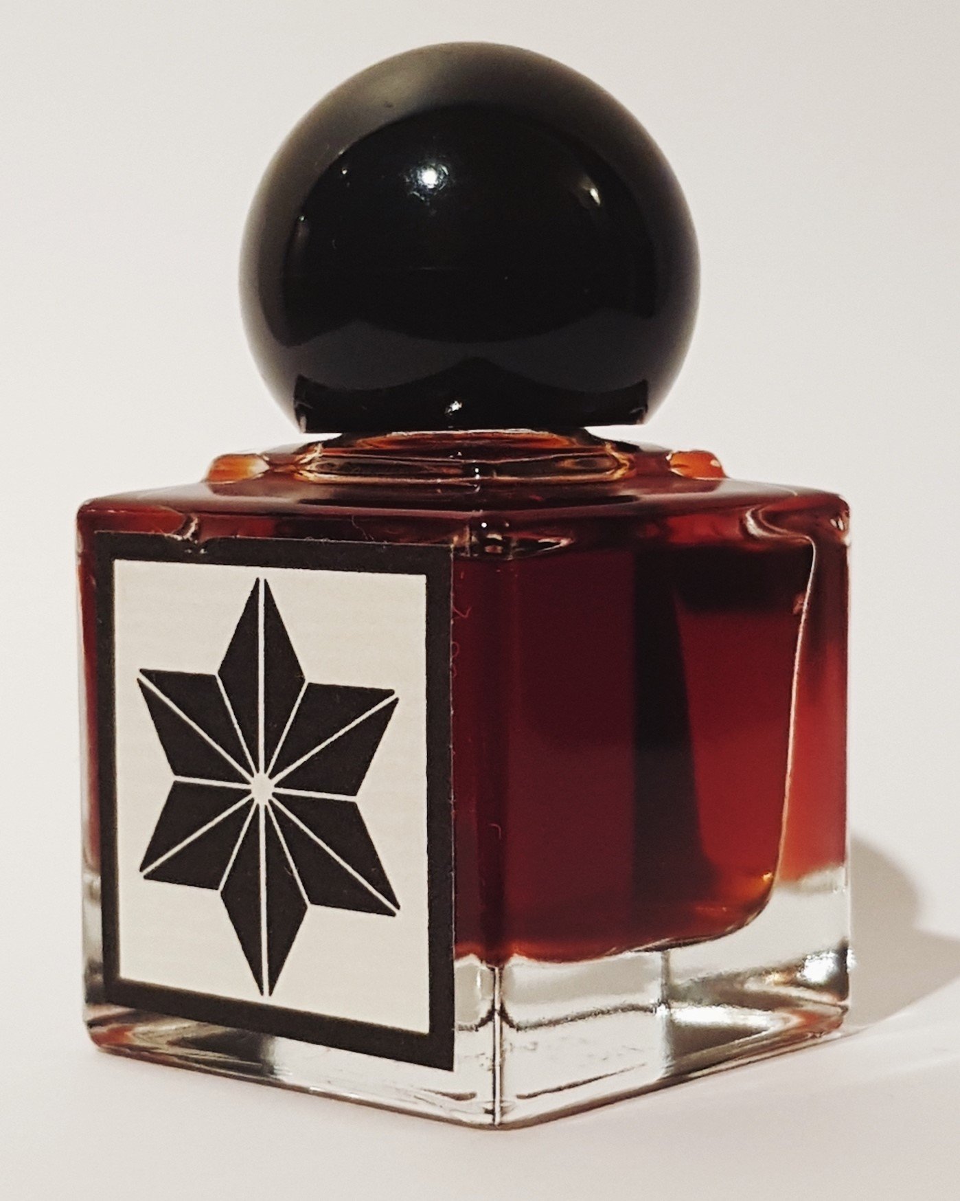 Nadir by NOT perfumes perfume bottle