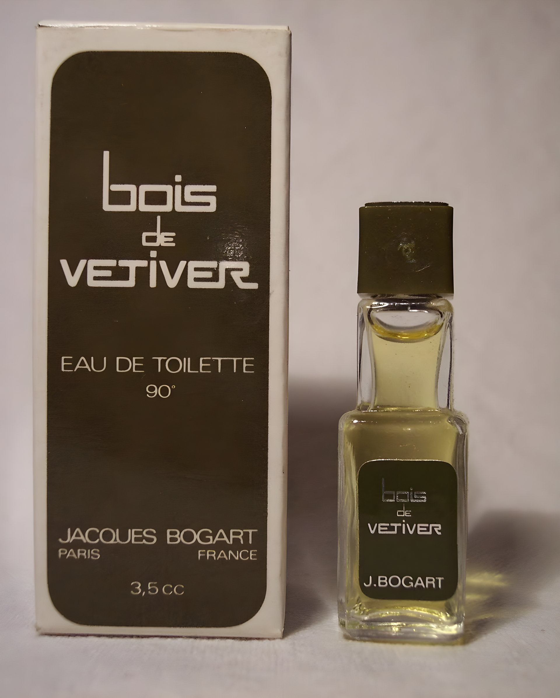 Bois de Vetiver by Jacques Bogart perfume bottle