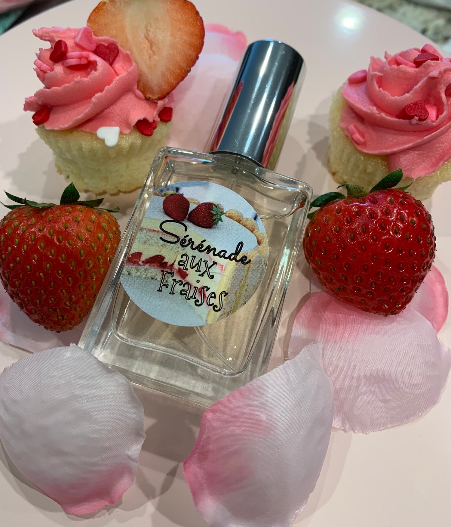 Sérénade Aux Fraises by Kyse Perfumes perfume bottle