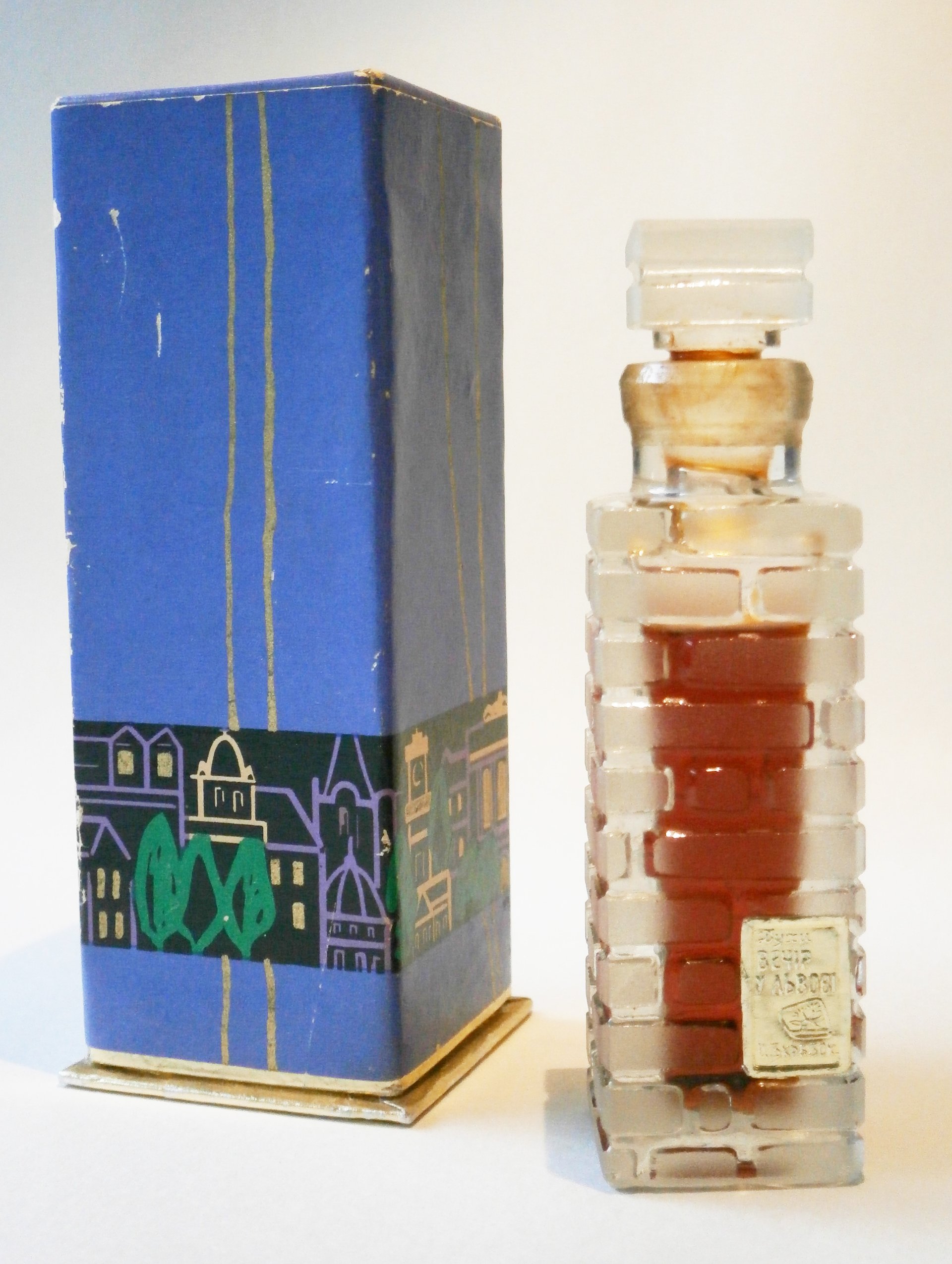 Вечер Во Львове - Night in Lviv by Lviv Perfume Factory - Львовская парфюмерная фабрика perfume bottle