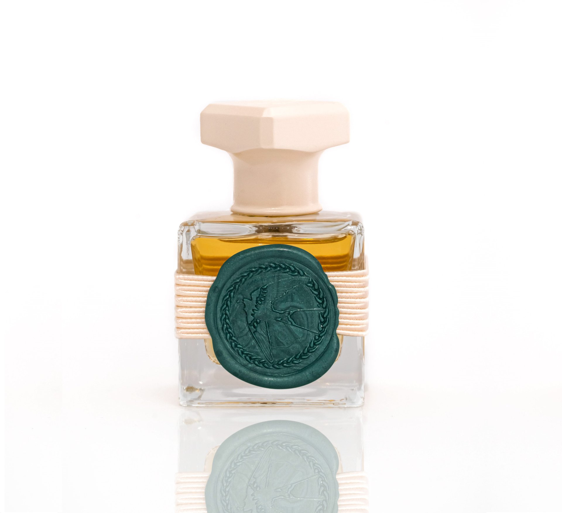 The Swallow (Jaskółka) by Bale Perfumes perfume bottle