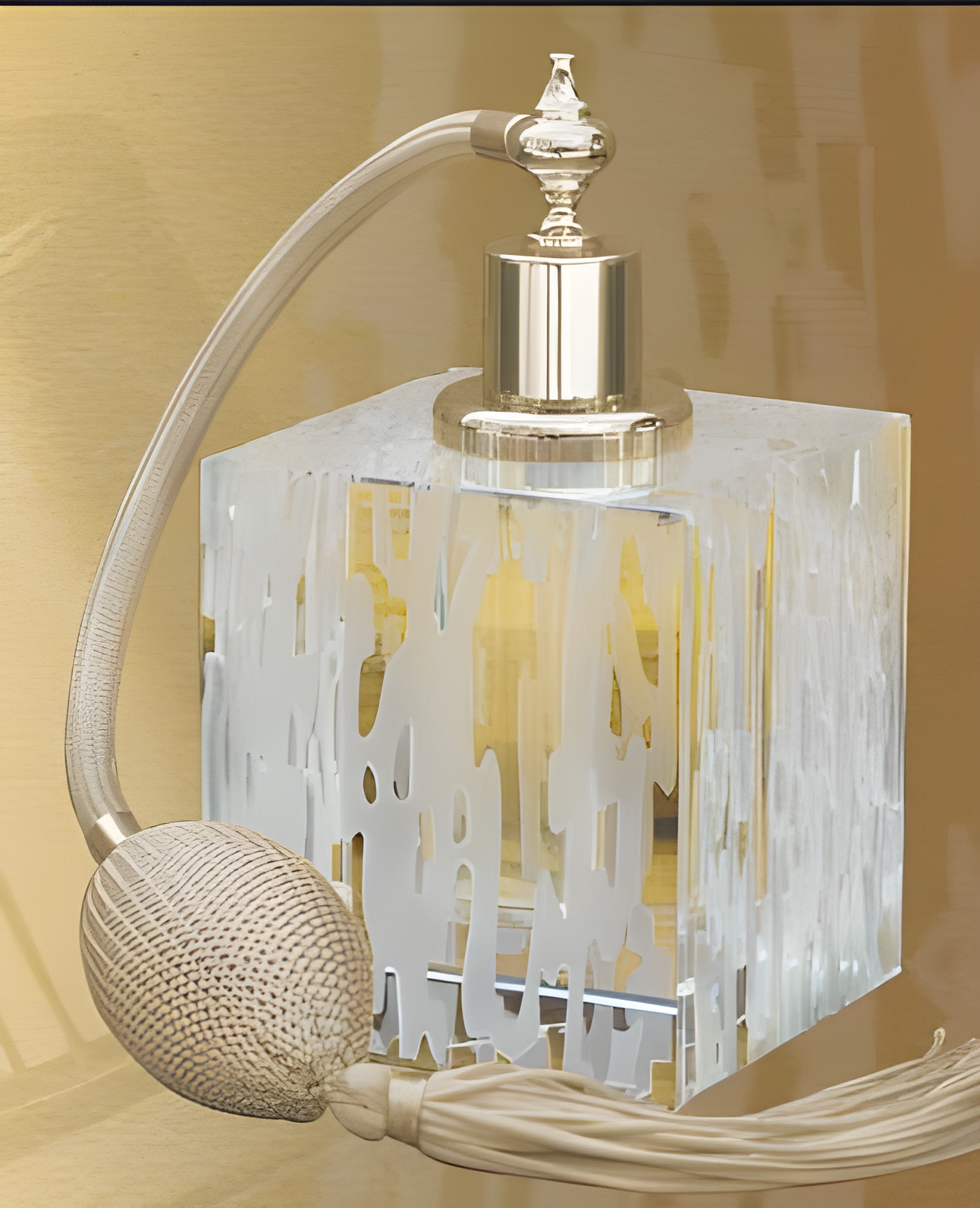 Kunooz by Junaid Perfumes perfume bottle