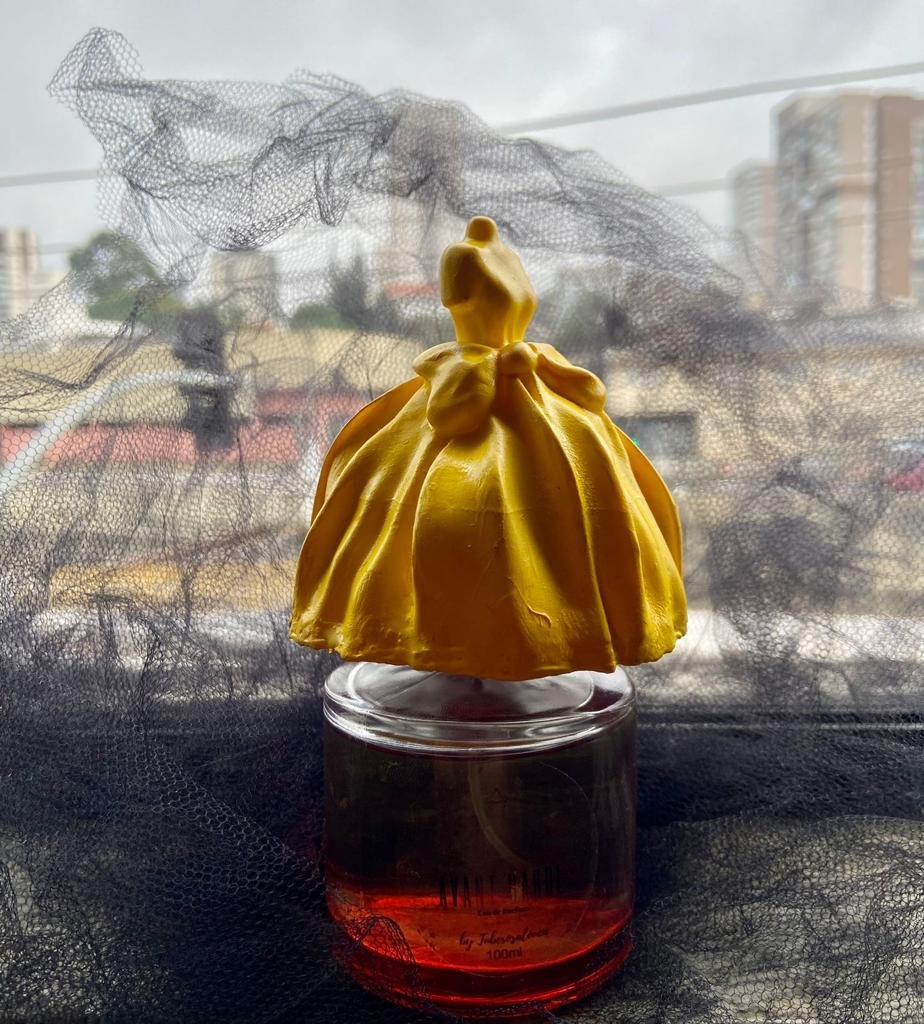 Avant Garde by Tuberosa Louca perfume bottle