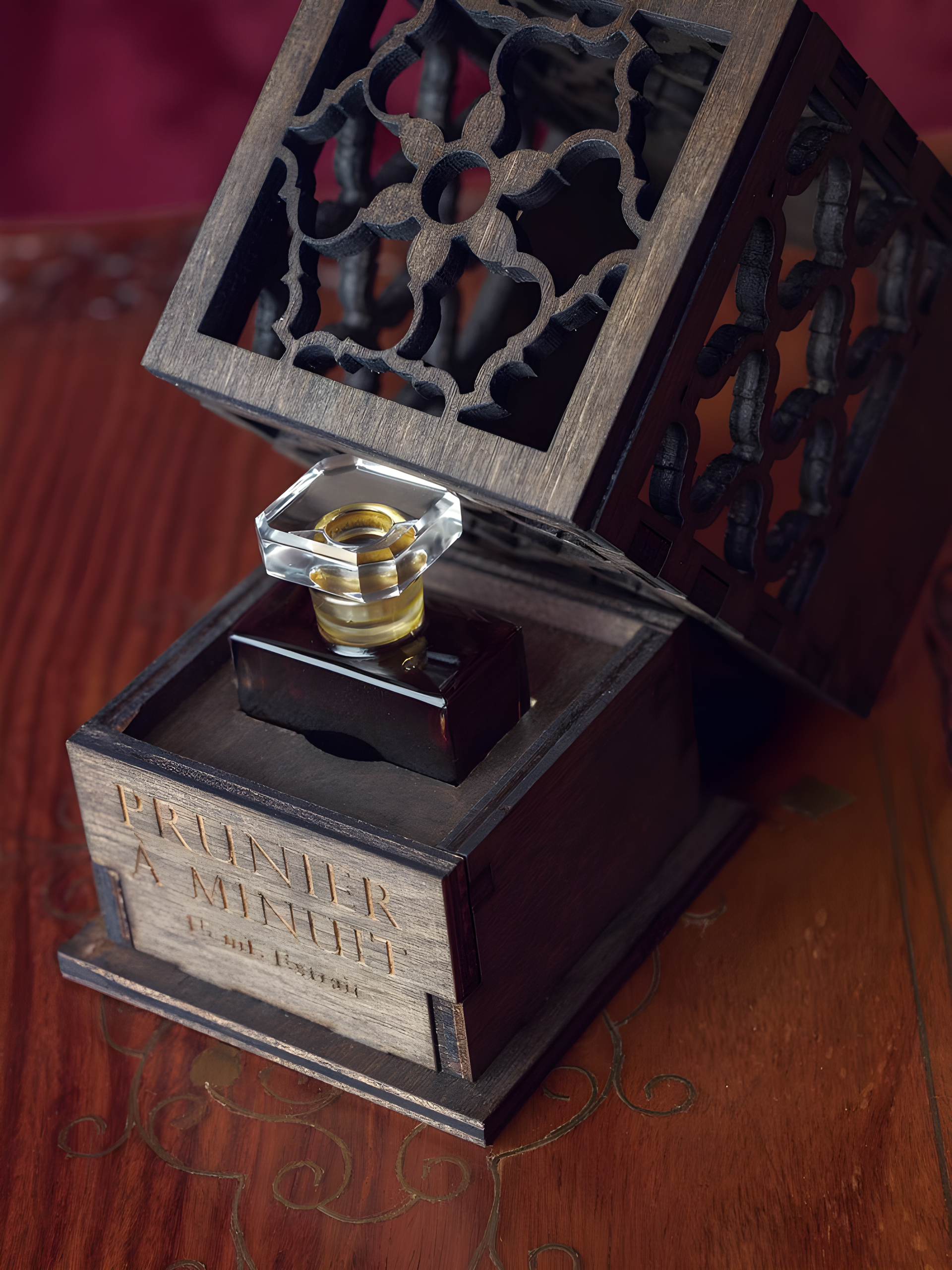 Prunier À Minuit by Fitzgerald and Guislain perfume bottle