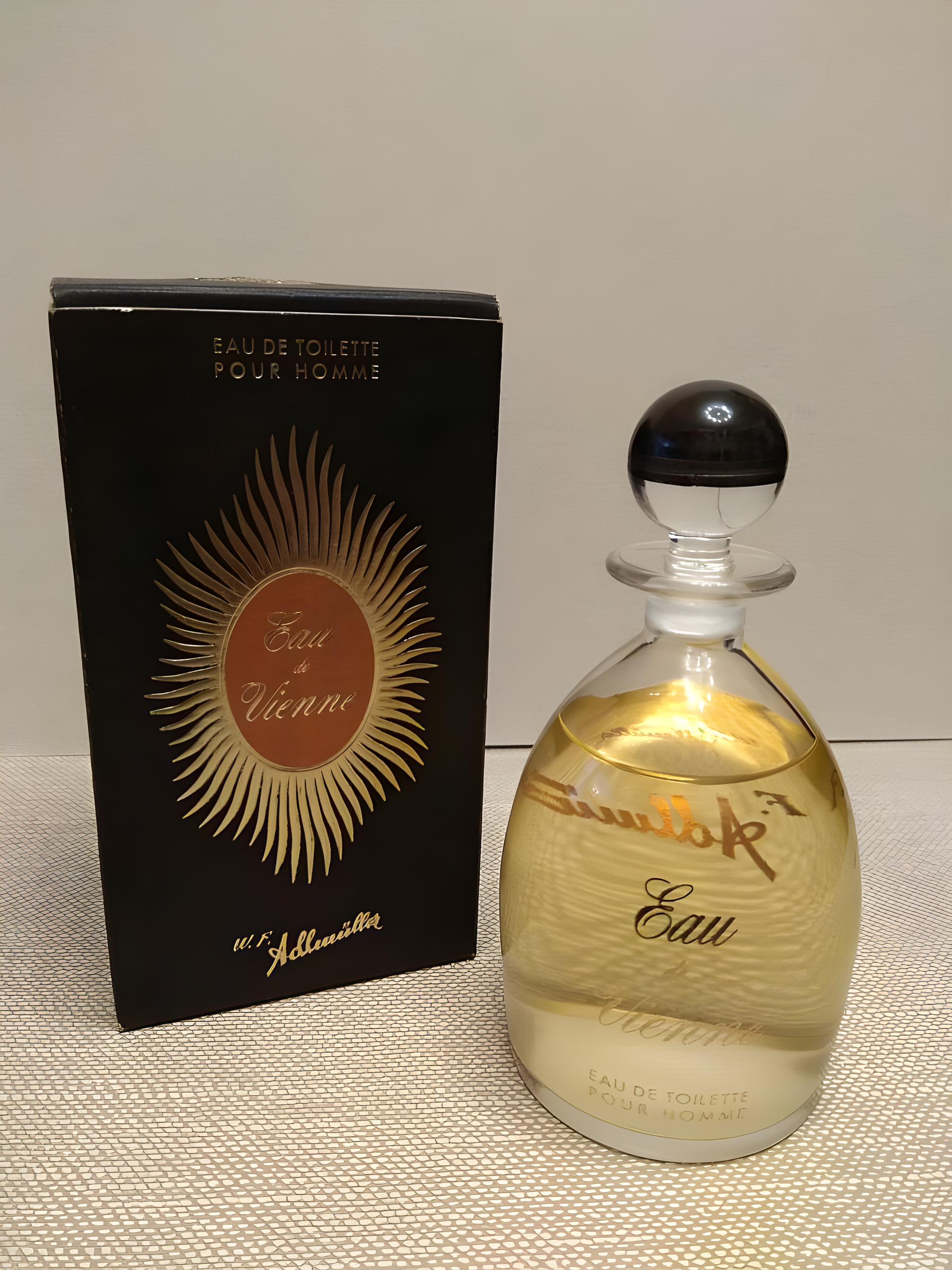 Eau de Vienne by W. F. Adlmuller perfume bottle