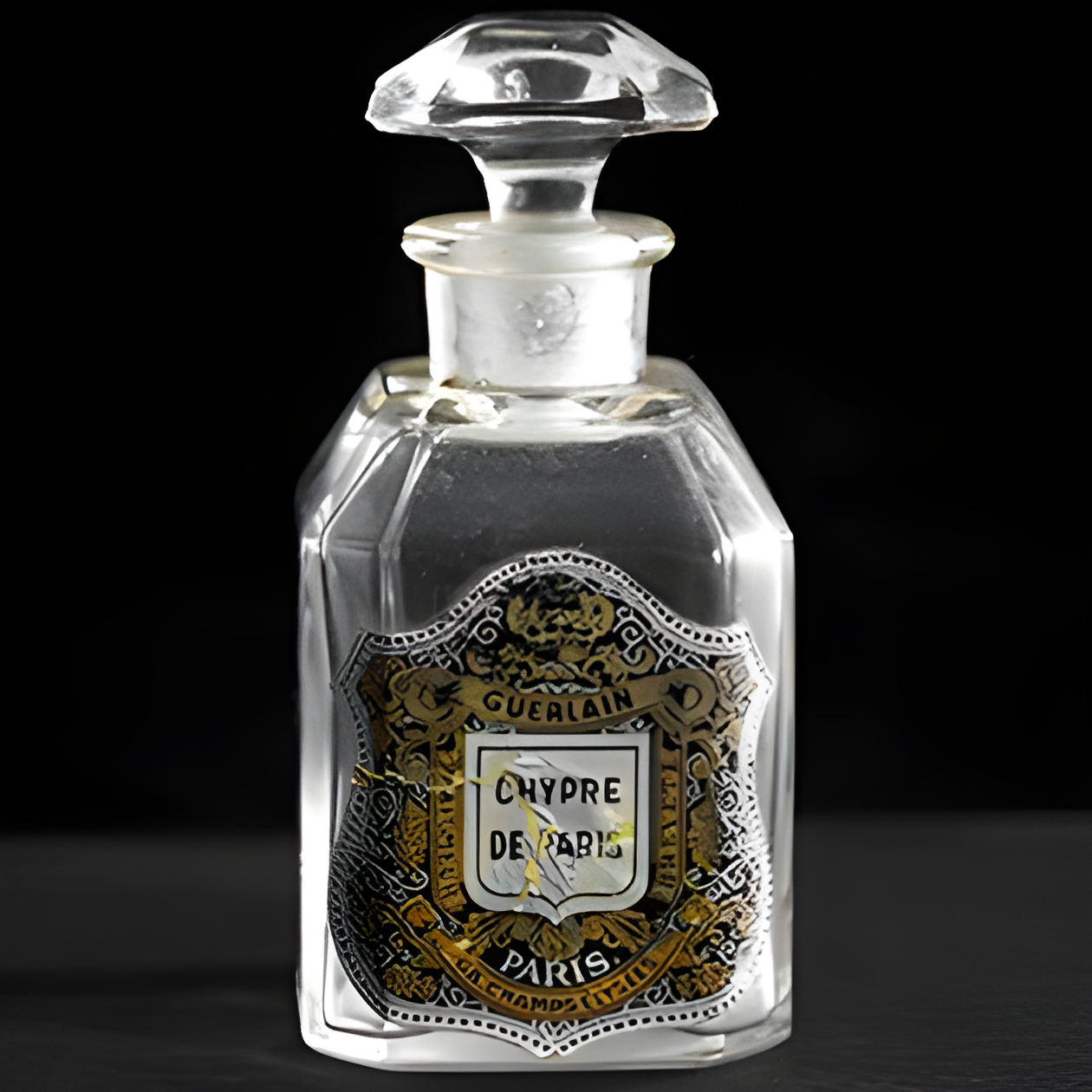Chypre de Paris by Guerlain perfume bottle