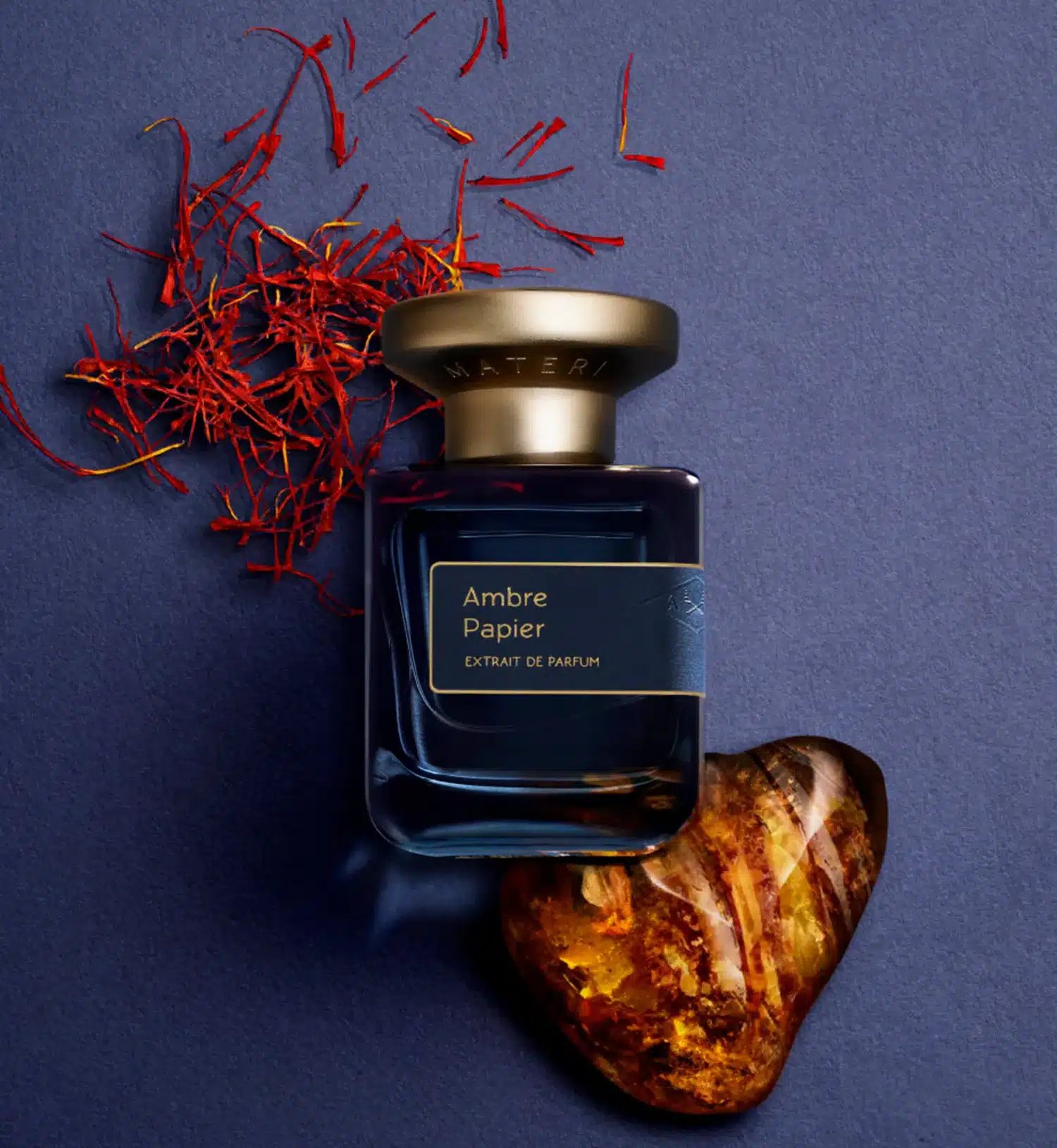 ambre-papier-bottle-with-ingredients